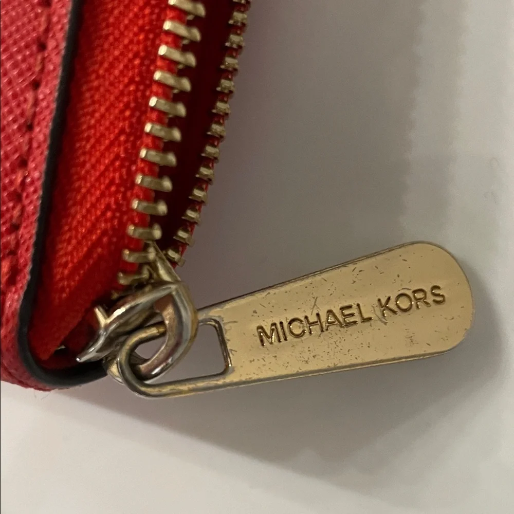 Michael Kors Bold Red Zip-Around Wallet - Picture 4 of 13